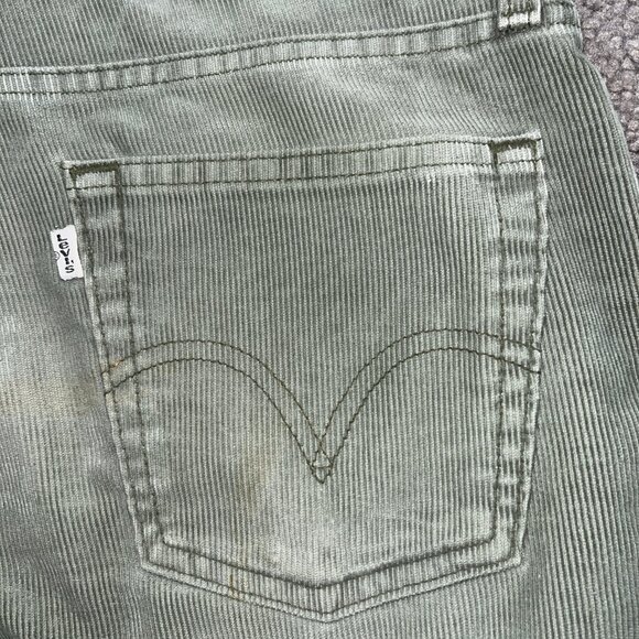 LEVI'S 514 Slim Straight Fit Green Corduroy in Sz. 32"x34" - 5 Pocket design EUC - Picture 8 of 12